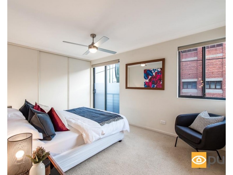 77C Thompson Road, North Fremantle WA 6159