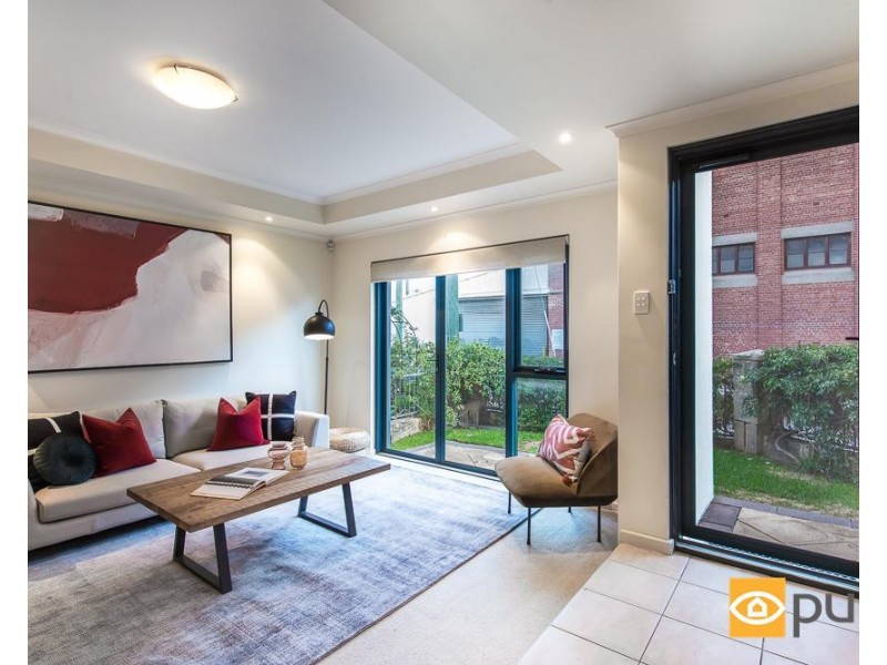 77C Thompson Road, North Fremantle WA 6159