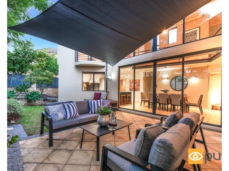 77C Thompson Road, North Fremantle WA 6159