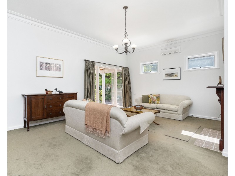 36 Thomas Street, Nedlands WA 6009