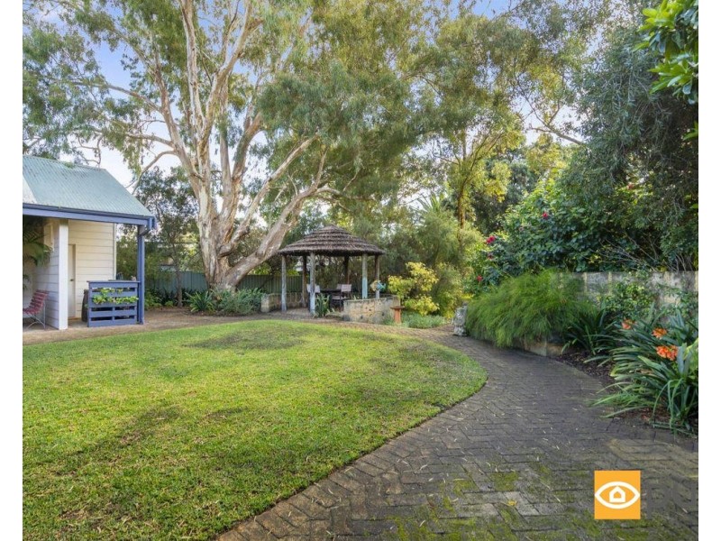 15 Hammond Road, Claremont WA 6010