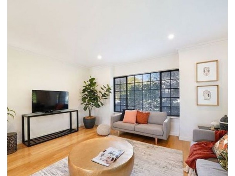 2 Burnettia Lane, Mount Claremont WA 6010