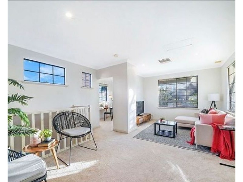 2 Burnettia Lane, Mount Claremont WA 6010