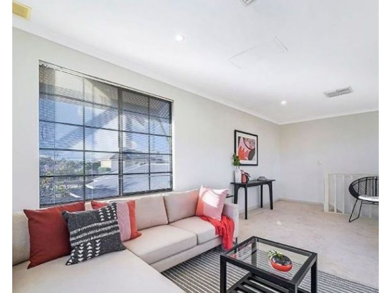 2 Burnettia Lane, Mount Claremont WA 6010