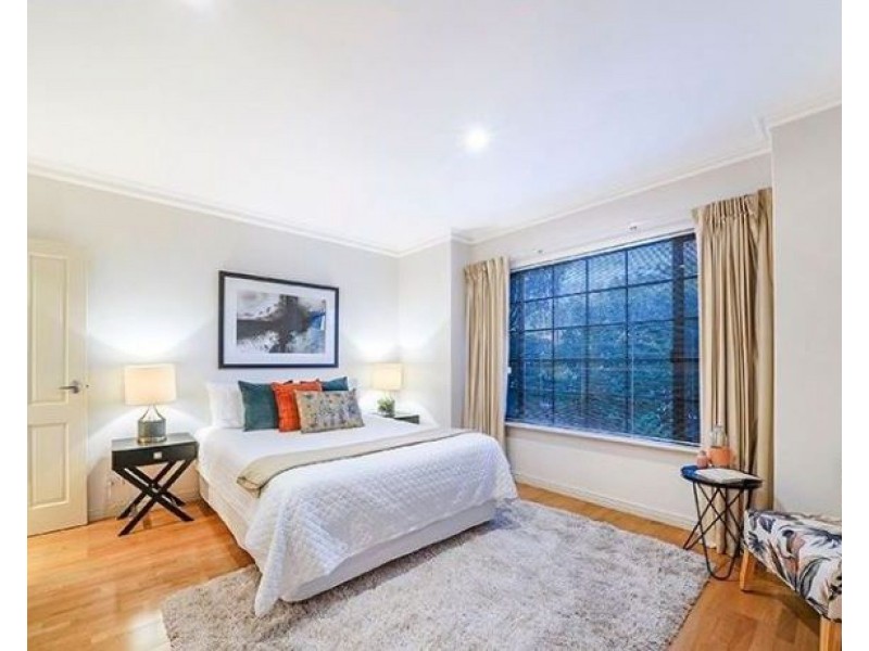 2 Burnettia Lane, Mount Claremont WA 6010