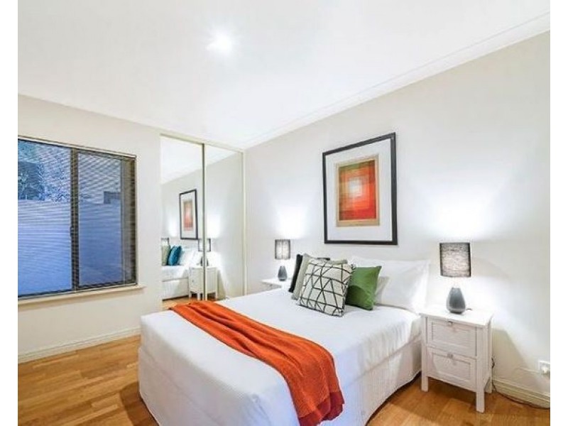 2 Burnettia Lane, Mount Claremont WA 6010