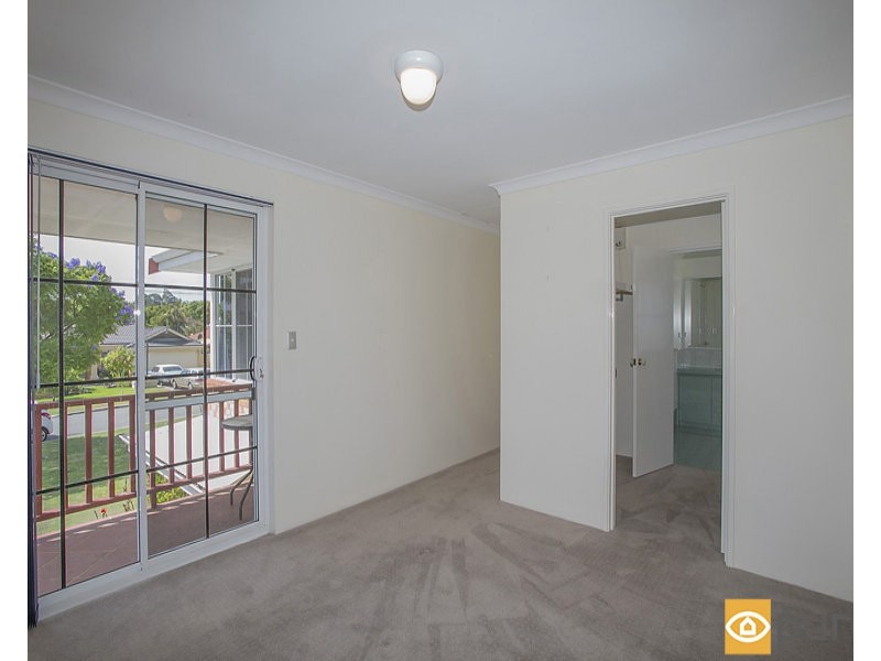 1/1 Cowan Street, Alfred Cove WA 6154