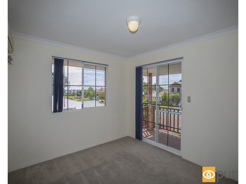 1/1 Cowan Street, Alfred Cove WA 6154