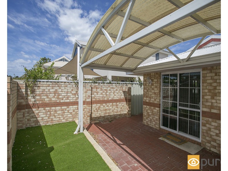 1/1 Cowan Street, Alfred Cove WA 6154