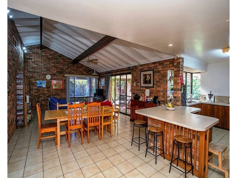 33 Risley Way, Carine WA 6020