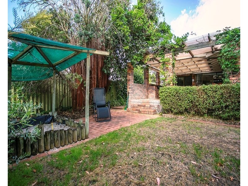 33 Risley Way, Carine WA 6020