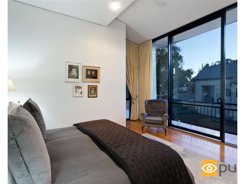 25A Saunders Street, Swanbourne WA 6010