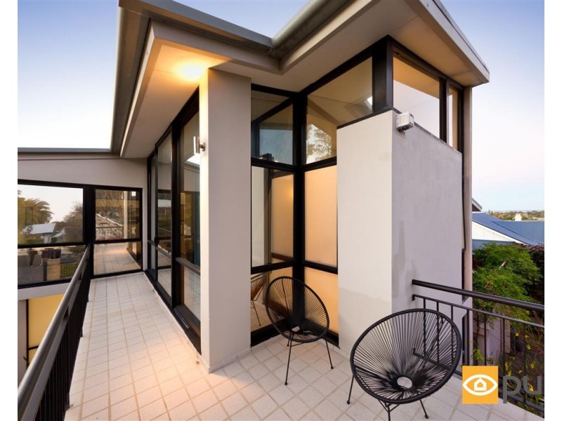 25A Saunders Street, Swanbourne WA 6010