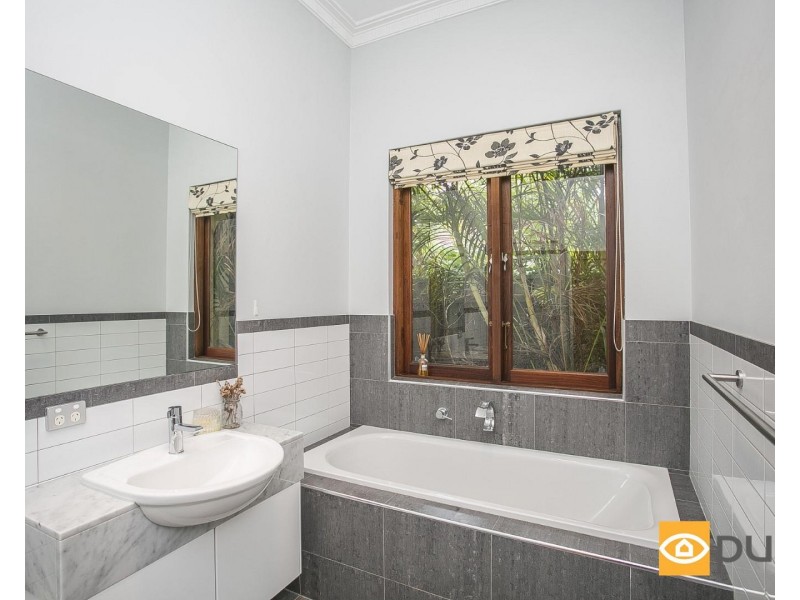15 Loch Street, Claremont WA 6010