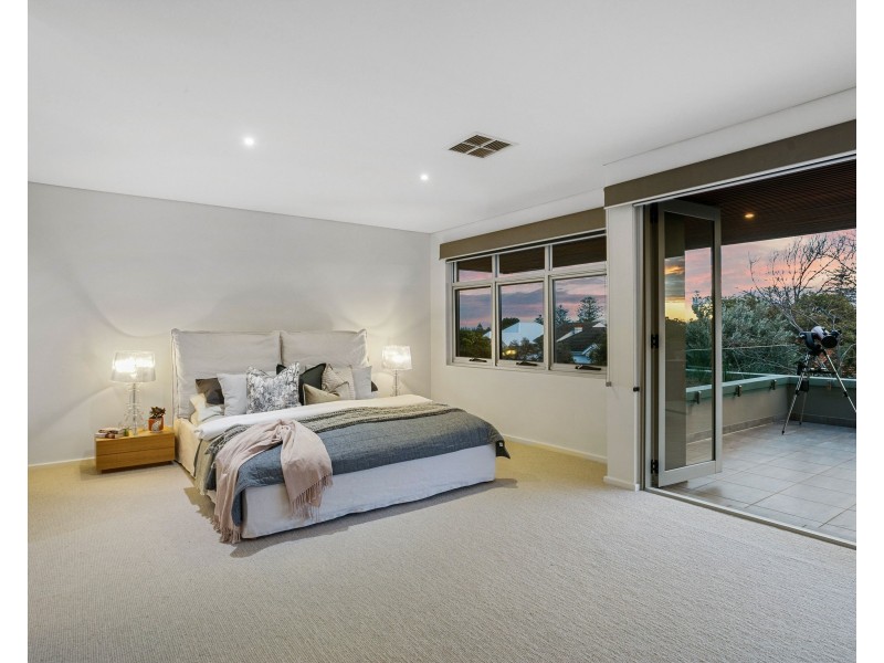 6 James Road, Swanbourne WA 6010