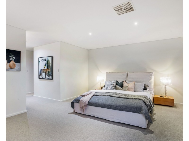 6 James Road, Swanbourne WA 6010