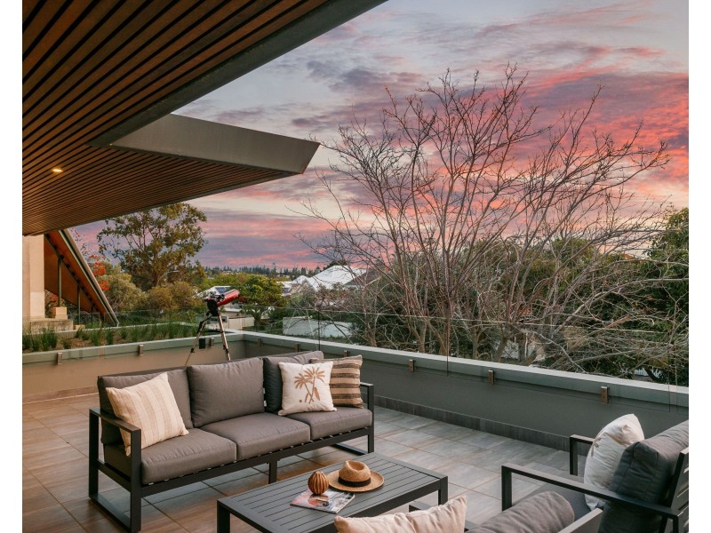 6 James Road, Swanbourne WA 6010