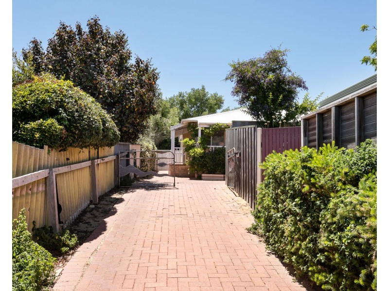 77B Davies Road, Claremont WA 6010