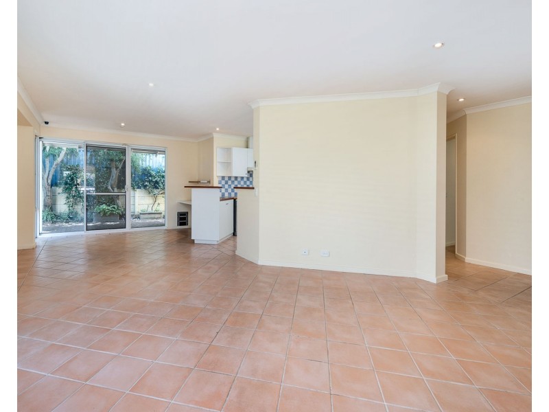 77B Davies Road, Claremont WA 6010
