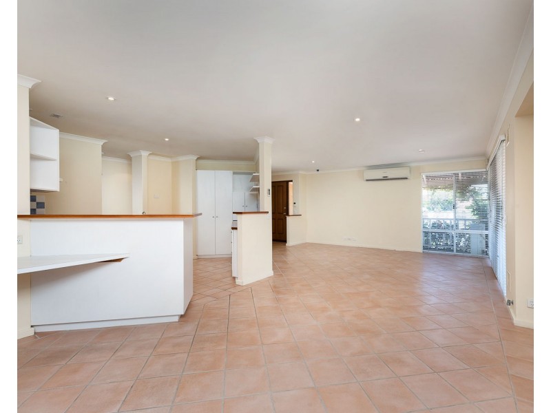 77B Davies Road, Claremont WA 6010