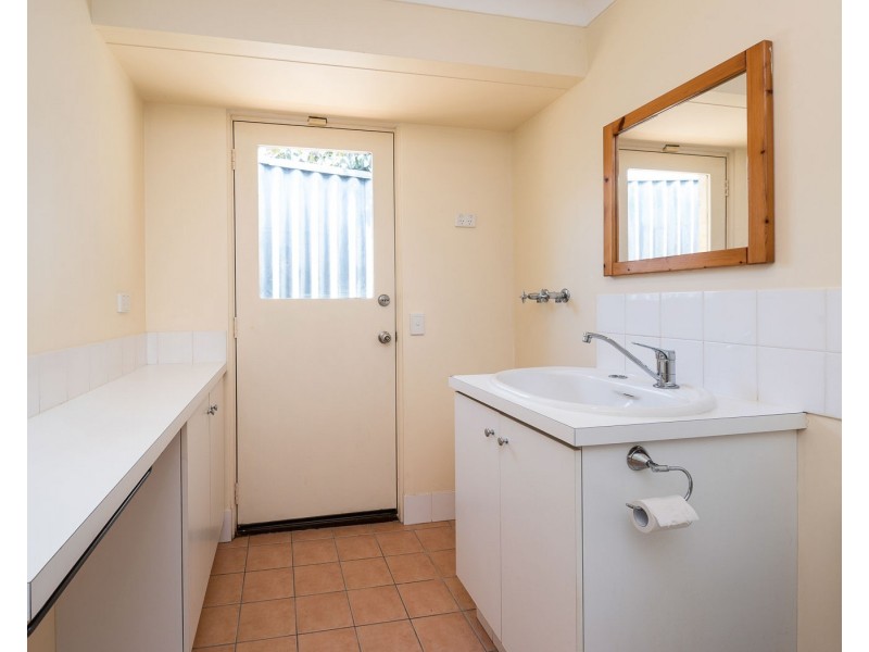 77B Davies Road, Claremont WA 6010