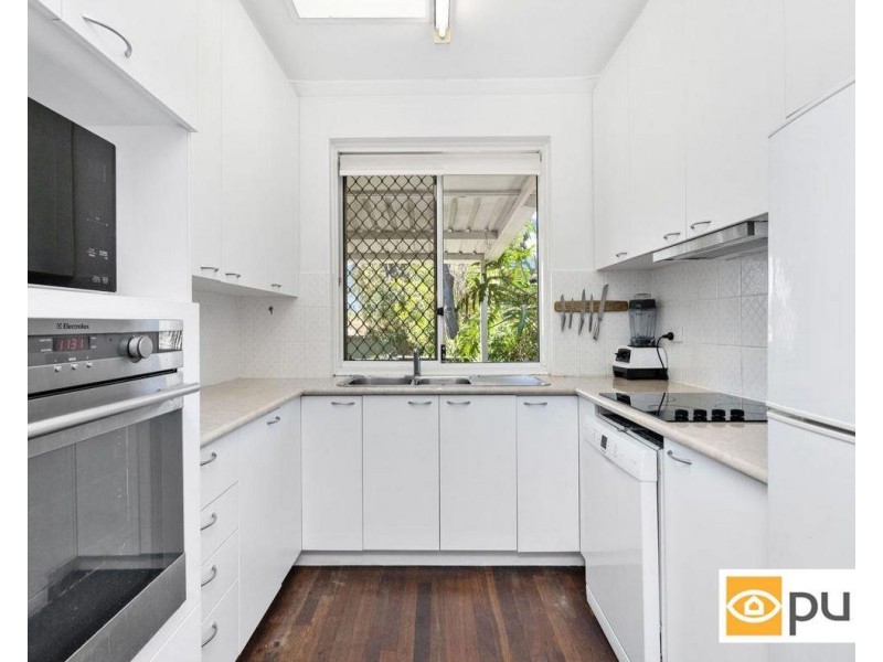 11 Bay Road, Claremont WA 6010