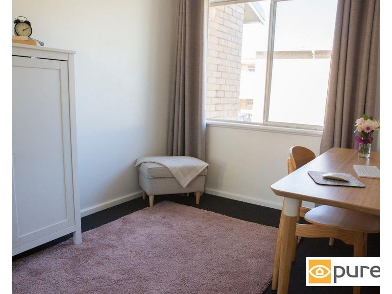 4/1A Jersey Street, Daglish WA 6008