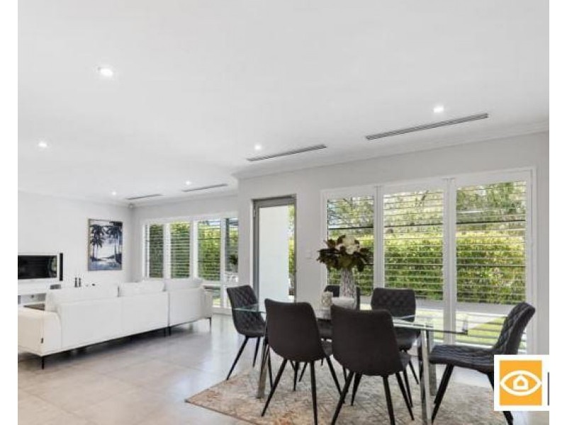 20 Omaroo Terrace, City Beach WA 6015