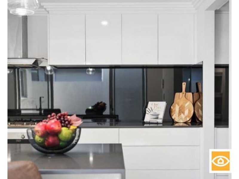 20 Omaroo Terrace, City Beach WA 6015