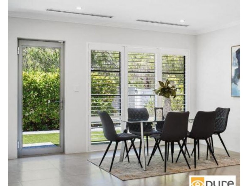 20 Omaroo Terrace, City Beach WA 6015