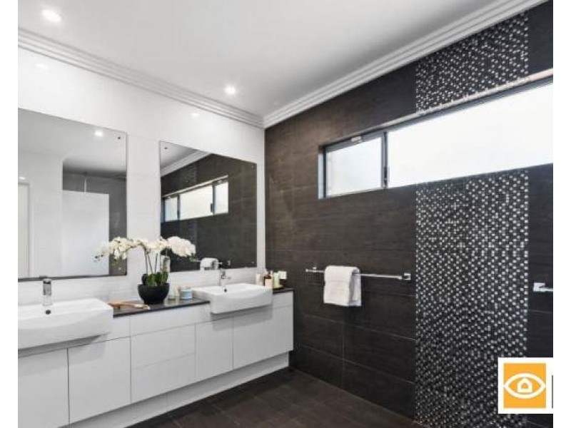 20 Omaroo Terrace, City Beach WA 6015