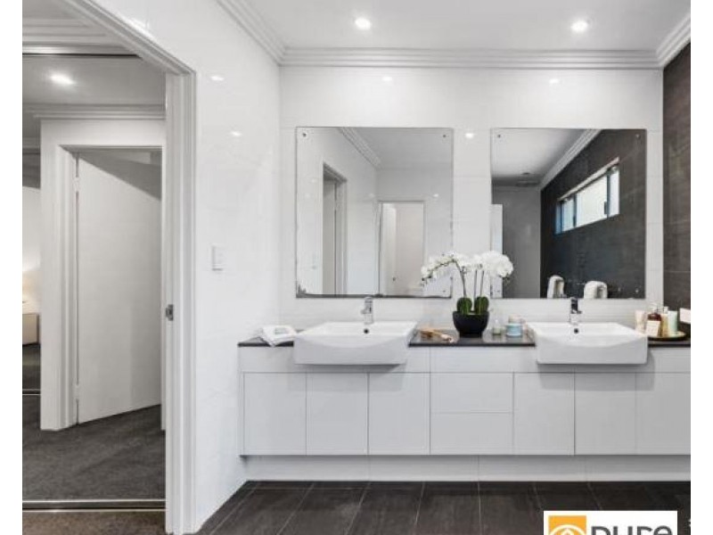 20 Omaroo Terrace, City Beach WA 6015