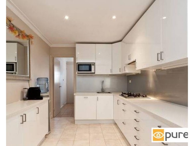 9 Madana Place, Craigie WA 6025