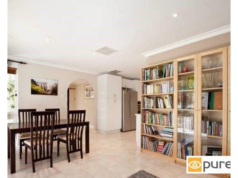 9 Madana Place, Craigie WA 6025