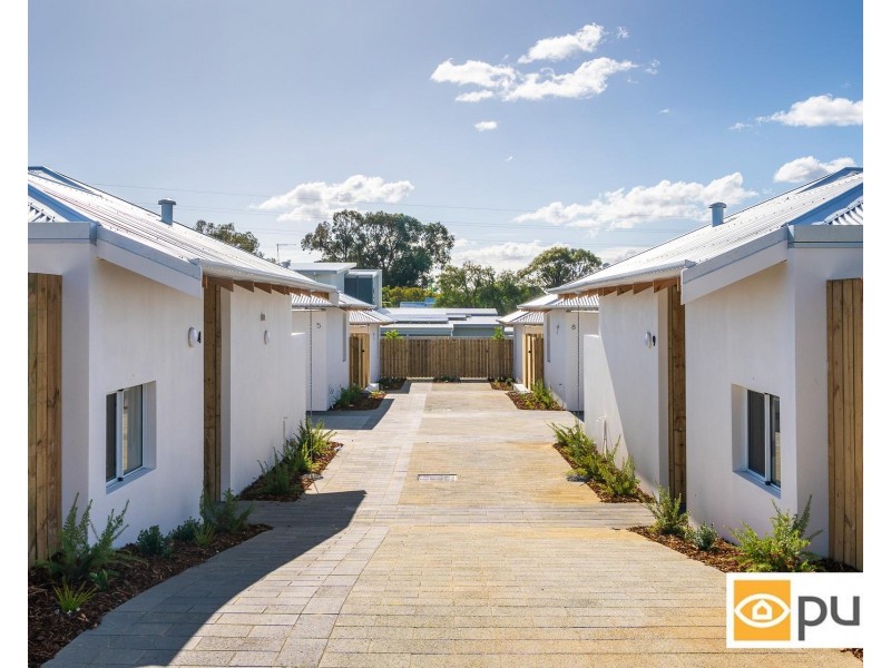 2/90 Winfield Street, Hamilton Hill WA 6163