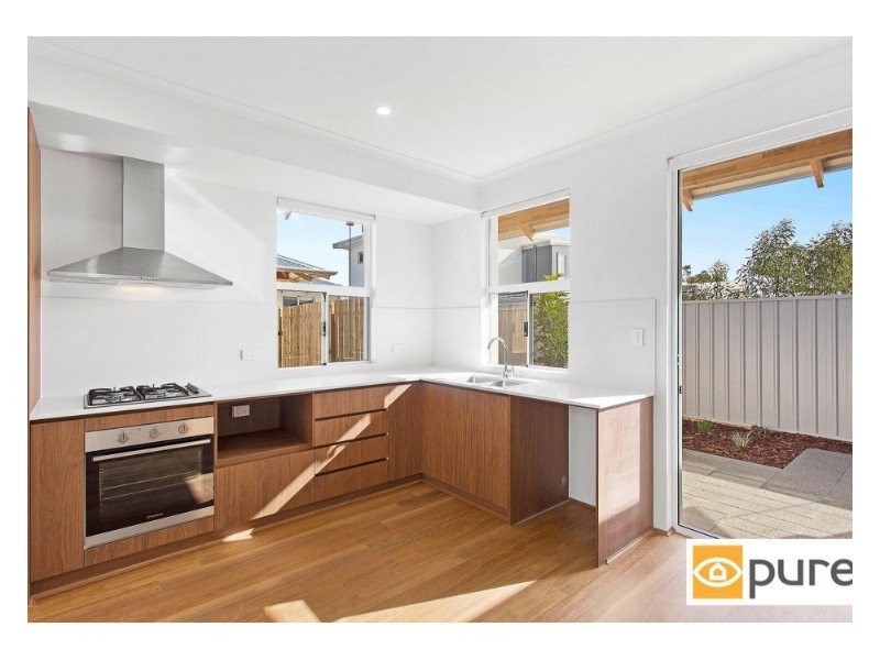 8/90 Winfield Street, Hamilton Hill WA 6163