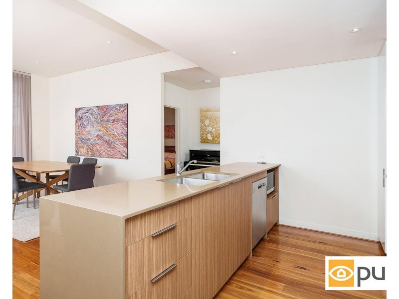 2/1 Freshwater Parade, Claremont WA 6010