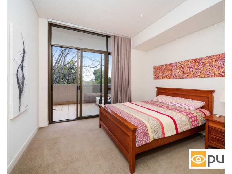 2/1 Freshwater Parade, Claremont WA 6010