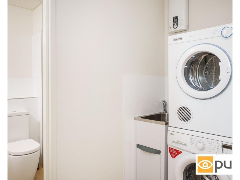 2/1 Freshwater Parade, Claremont WA 6010