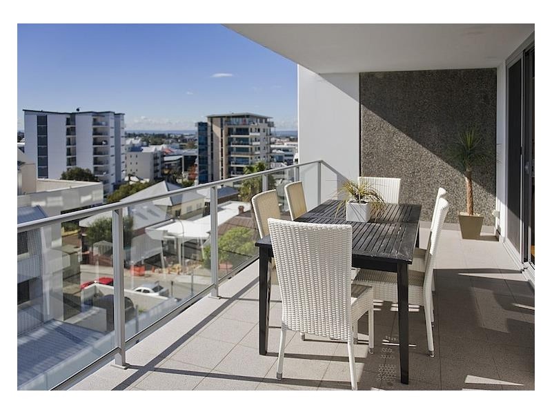 10/1 Douro Place, West Perth WA 6005