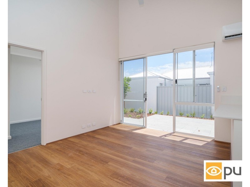 12/90 Winfield Street, Hamilton Hill WA 6163