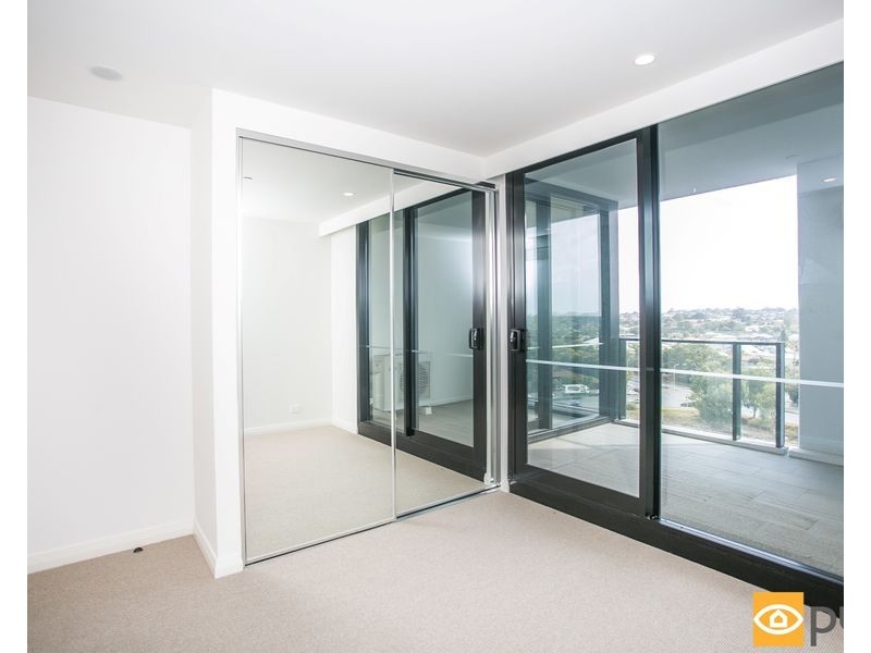 805/8 Tassels Way, Innaloo WA 6018