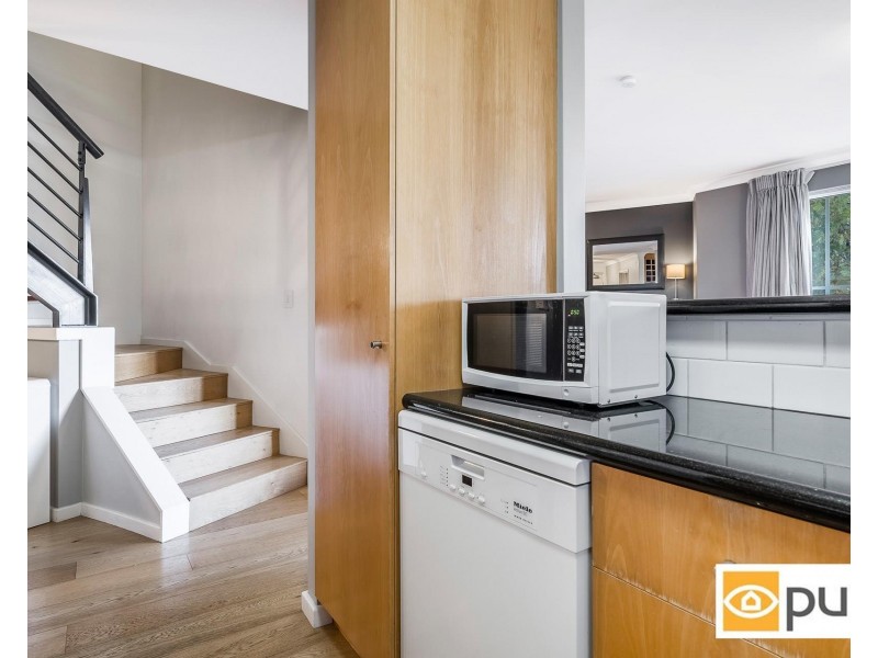 25/32 Eastbrook Terrace, East Perth WA 6004