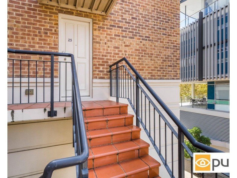 25/32 Eastbrook Terrace, East Perth WA 6004