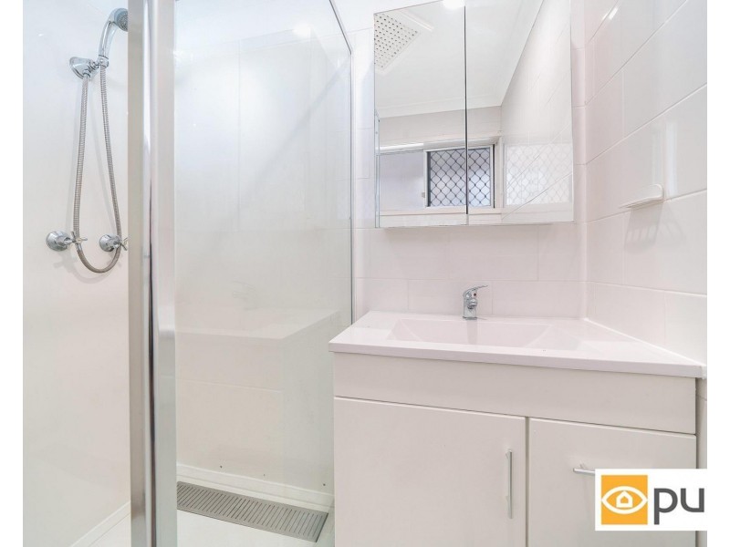 2 Yeaman Court, Koondoola WA 6064