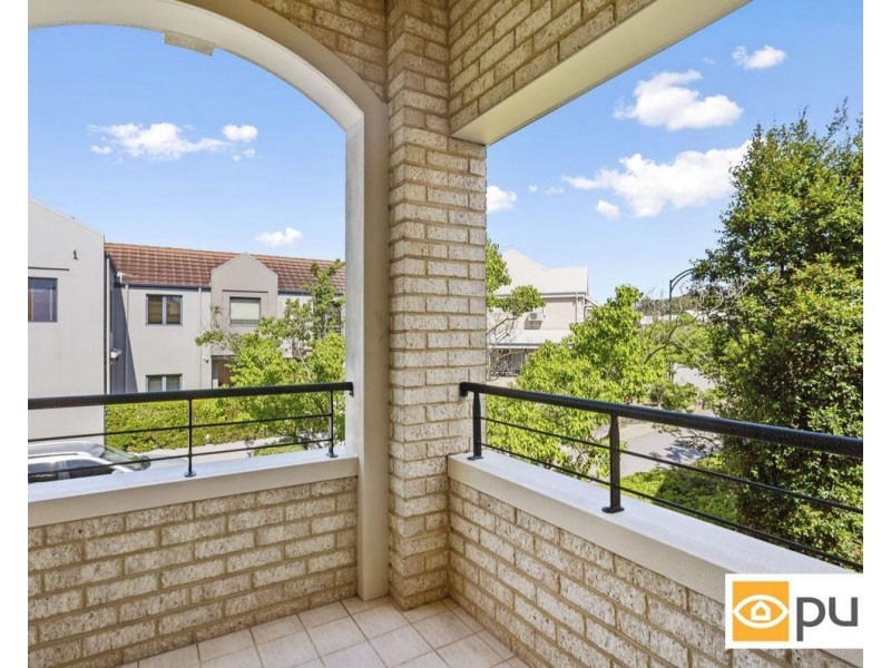 3 Tallow Tree Crescent, Subiaco WA 6008