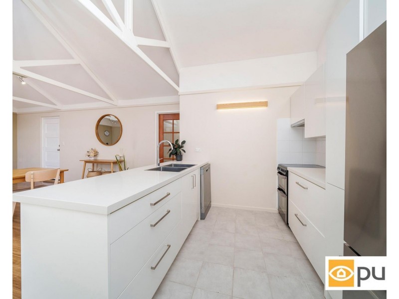 11 India Street, Inglewood WA 6052