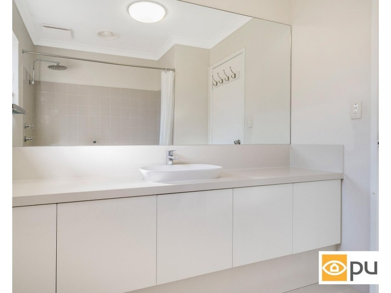 11 India Street, Inglewood WA 6052