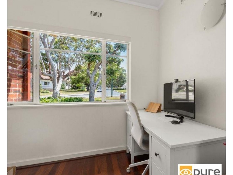 42 Gallop Road, Dalkeith WA 6009