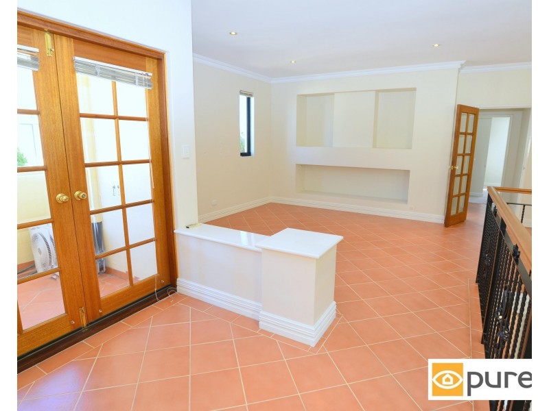 2/20 Coolangatta Retreat, Hillarys WA 6025